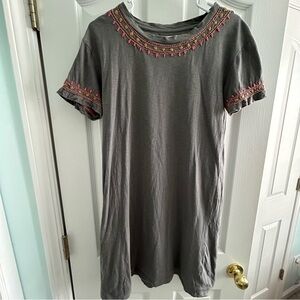 Natural Life Gray Tee Shirt Dress with Embroidered Accents Women’s XS/S